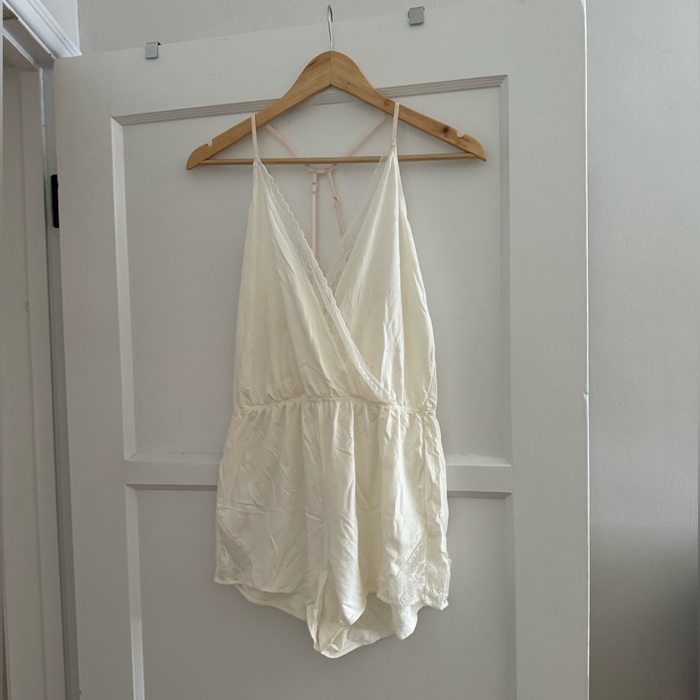NWOT Anthropologie Sleep Romper